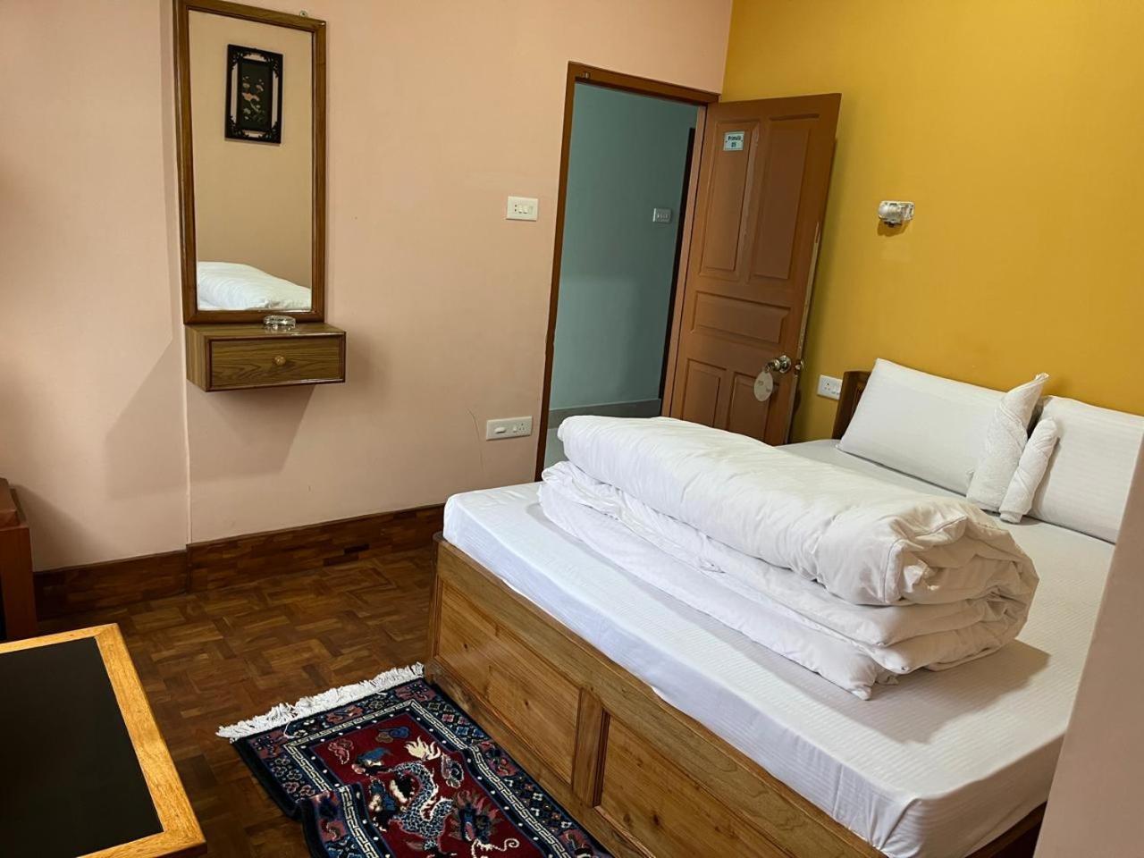 Alpine Guest House Gangtok Exterior photo